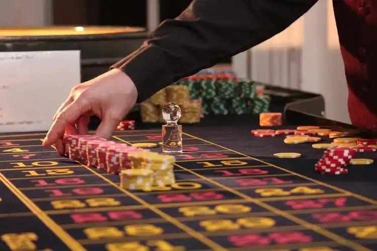 Tampilan live casino kawasantoto dengan dealer profesional